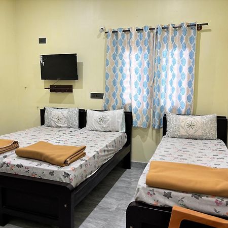 Sri Siri Lodge And Hotel Chikmagalūr Extérieur photo