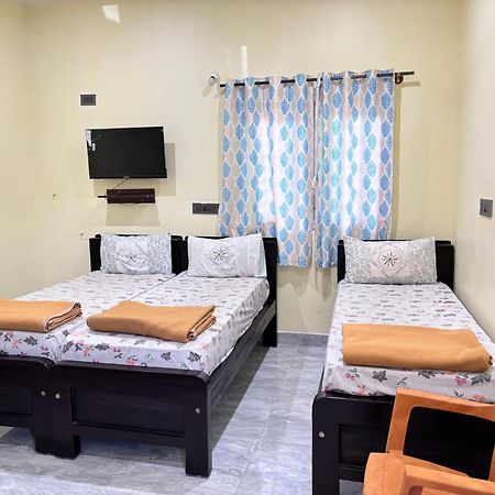 Sri Siri Lodge And Hotel Chikmagalūr Extérieur photo