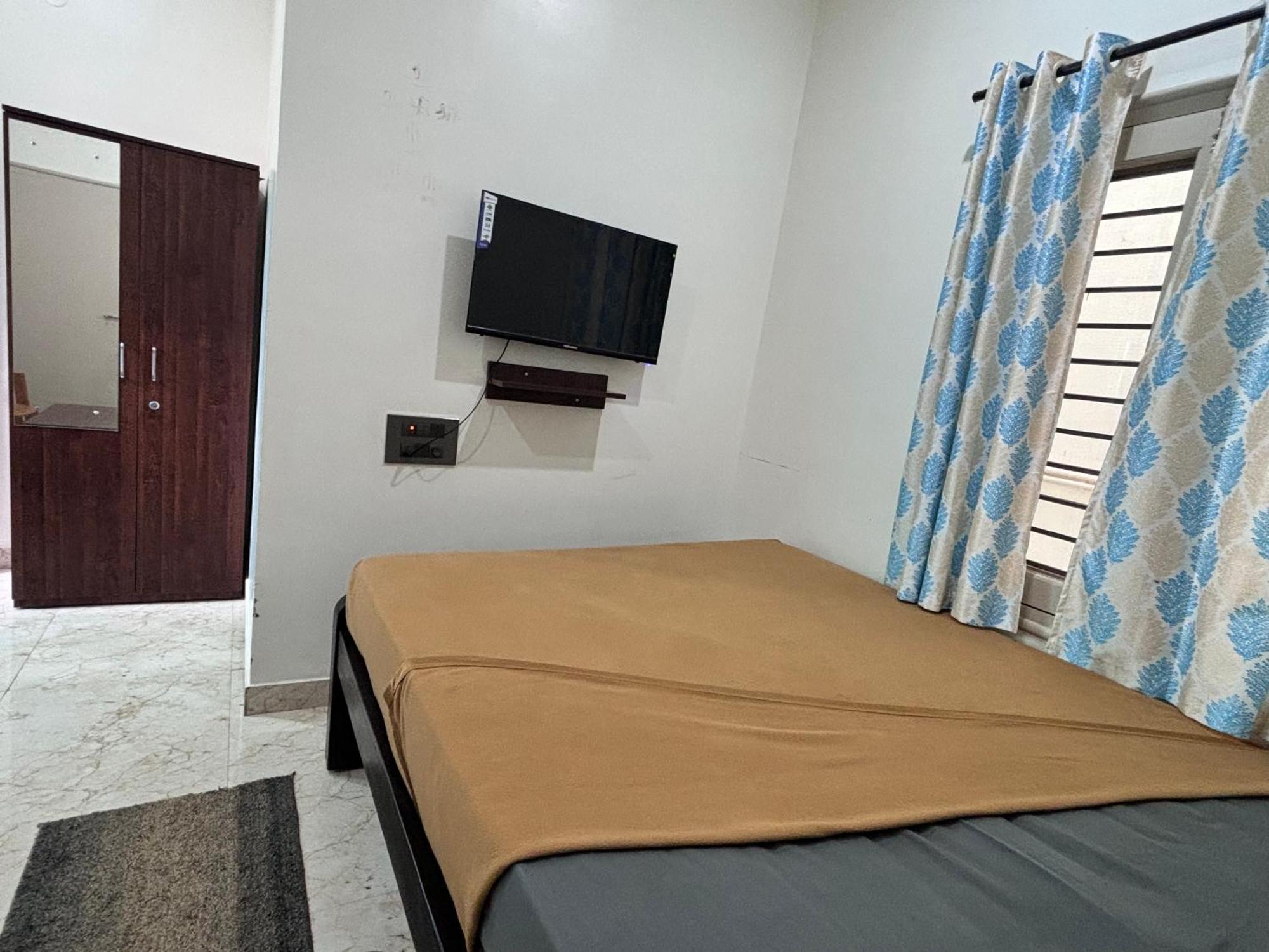 Sri Siri Lodge And Hotel Chikmagalūr Extérieur photo